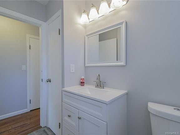 Building Photo - 19 Leonard Pl