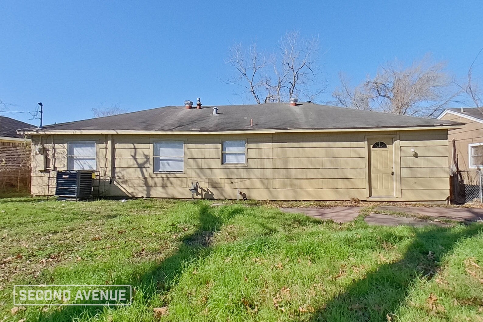 Building Photo - 205 Tilden Dr