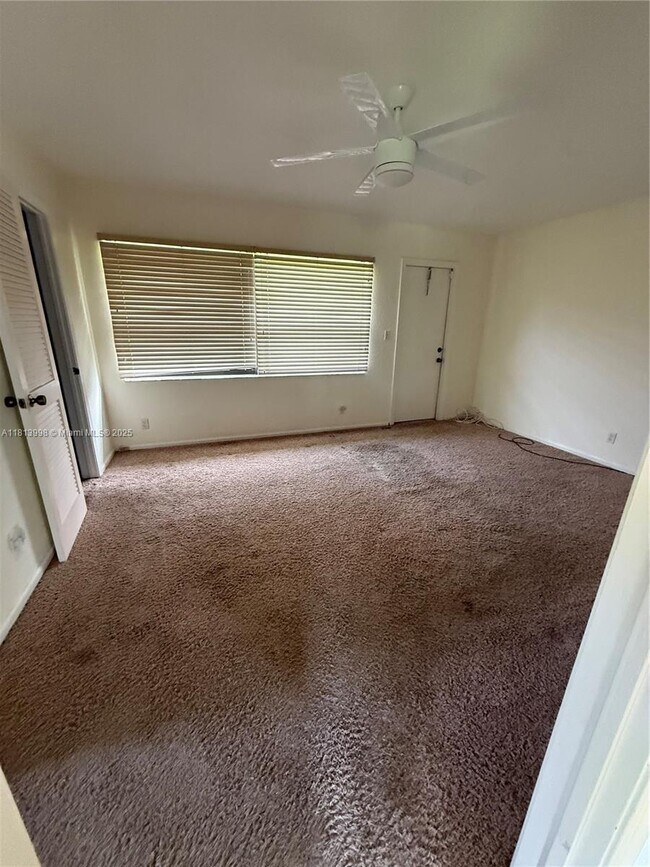 Building Photo - 6160 SW 188th Ave