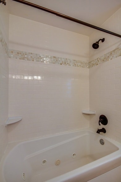 Building Photo - 5106 Indiana Ave