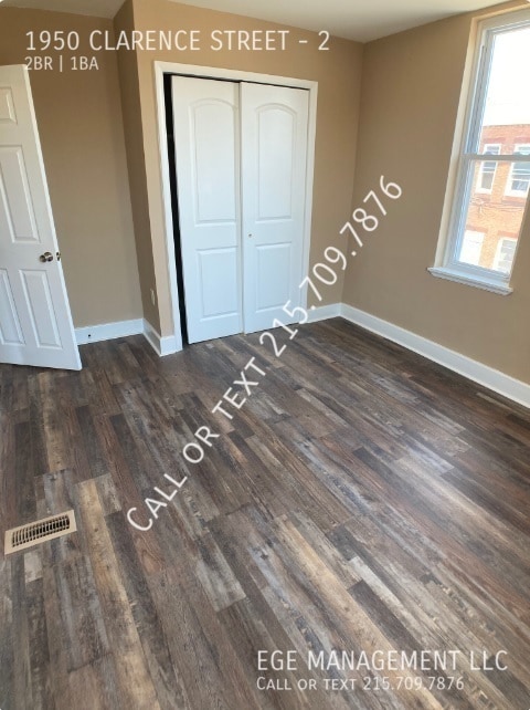 Building Photo - 1950 Clarence St