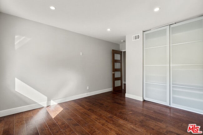 Building Photo - 2606 Claray Dr