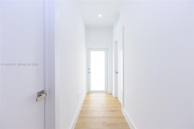 Building Photo - 1864 NW 91st St