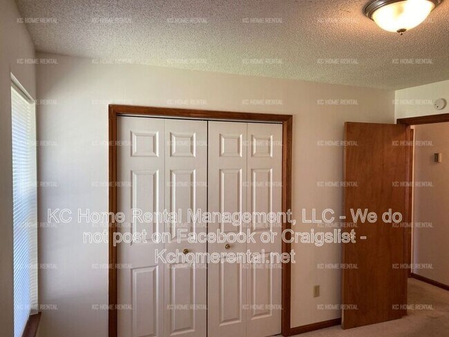 Building Photo - 8002 NW 79th Pl