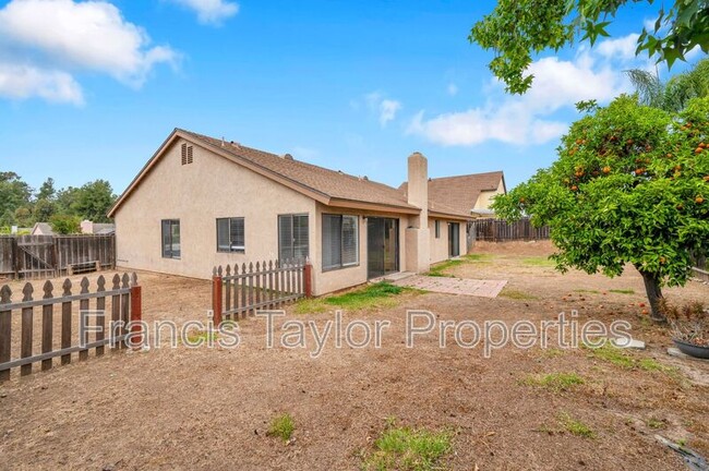 Building Photo - 929 Mulberry Dr