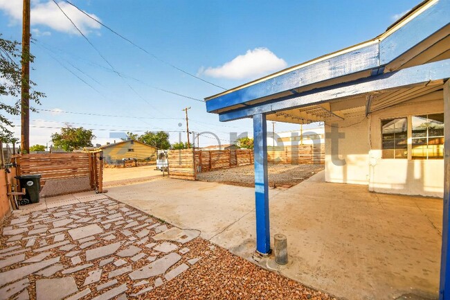 Building Photo - 12077 Sand Ave