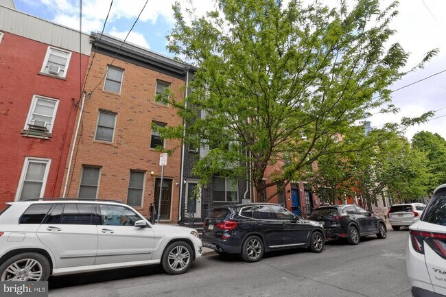 Building Photo - 2115 Carpenter St