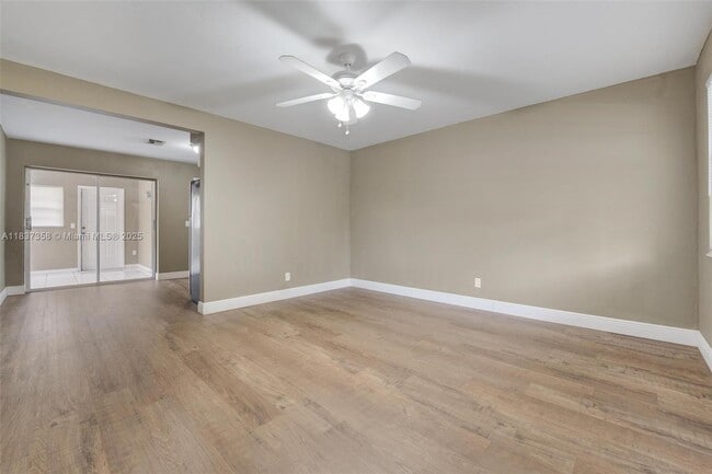Building Photo - 5010 SW 93rd Ave
