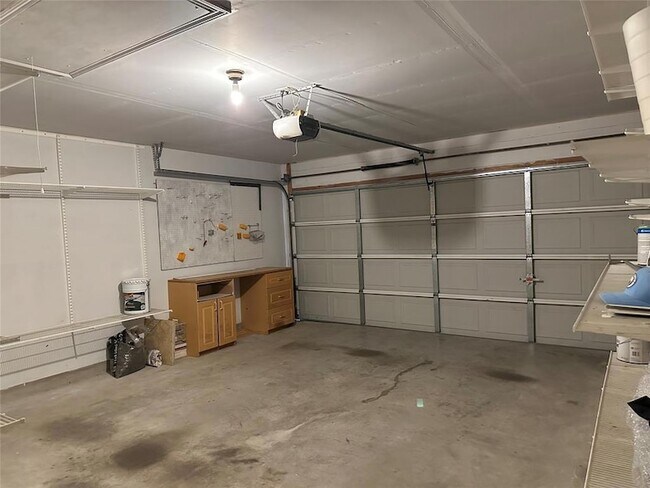 Building Photo - 706 Luke Ln