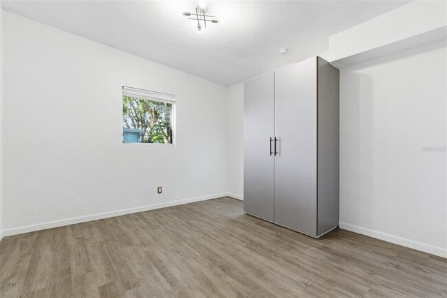 Building Photo - 5481 47th Ave N