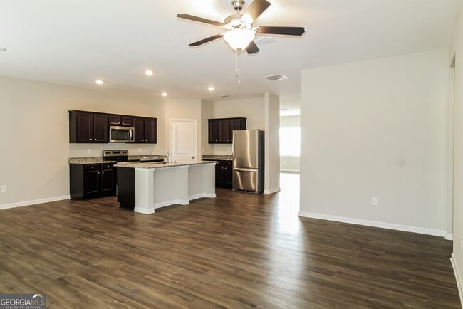 Building Photo - 4261 Kendrick Cir