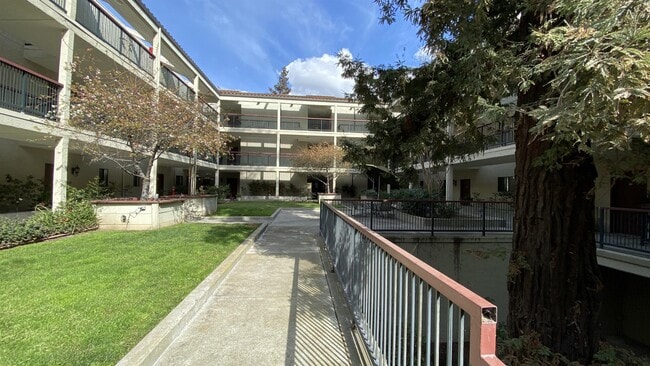 Building Photo - 2200 Agnew Rd