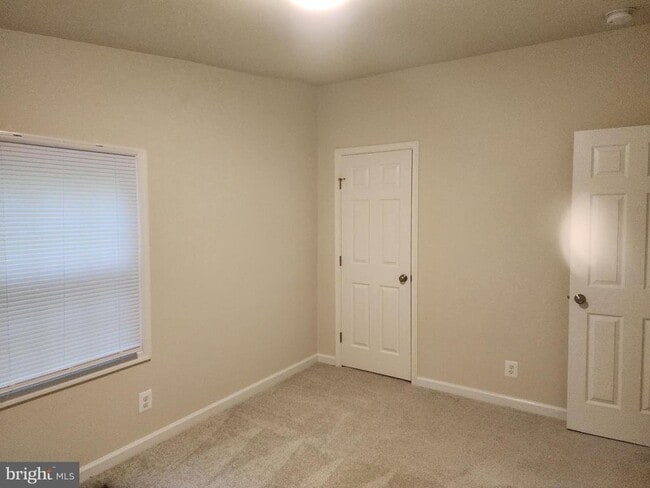 Building Photo - 22848 Our Ladys Ln