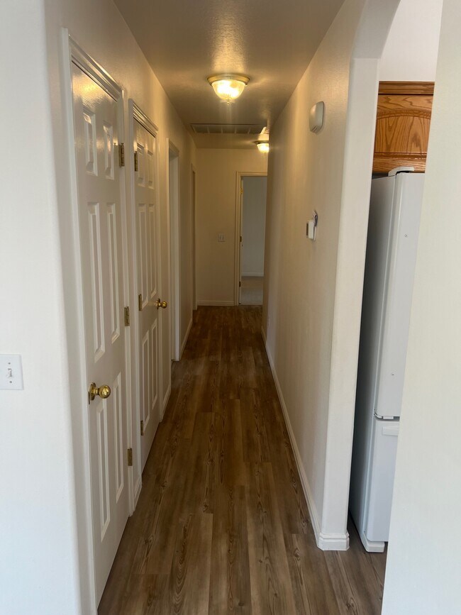 Building Photo - 2143 S 725 W