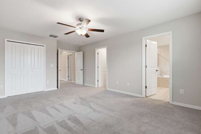Building Photo - 7023 Samuel Ivy Dr