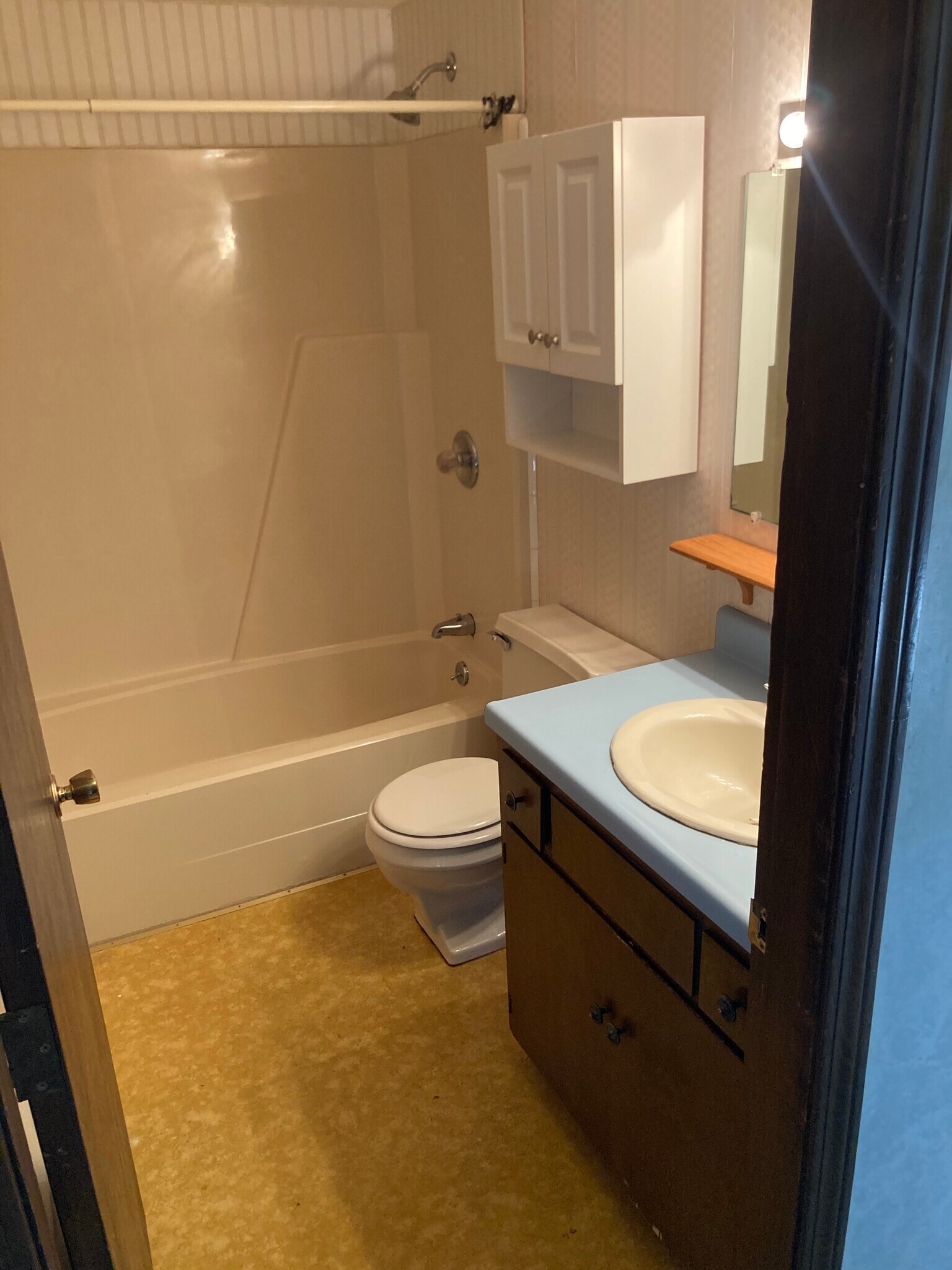 bathroom - 5 John Avenue