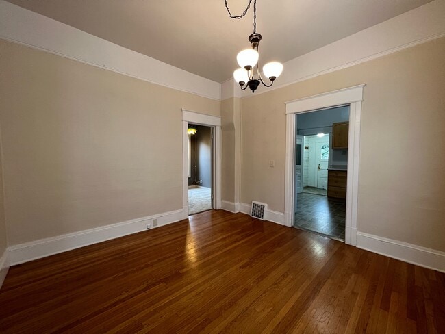 Building Photo - 5511 Brooklyn Ave NE