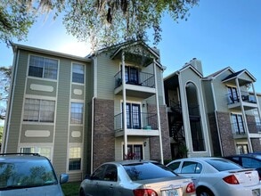 Building Photo - Orlando - 2 Bedroom, 1 Bathroom - $1495.00