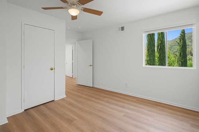 Building Photo - 39216 San Francisquito Canyon Rd