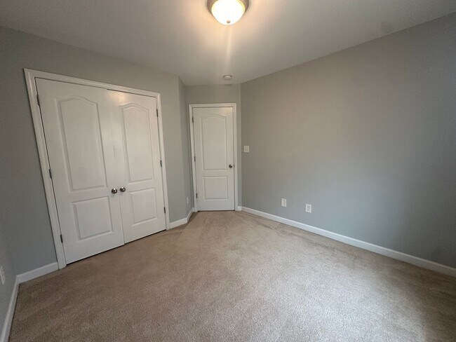 Building Photo - 4252 Redspire Ln