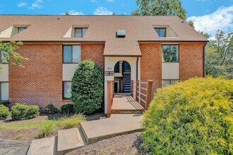 Building Photo - 3372 Forest Ct