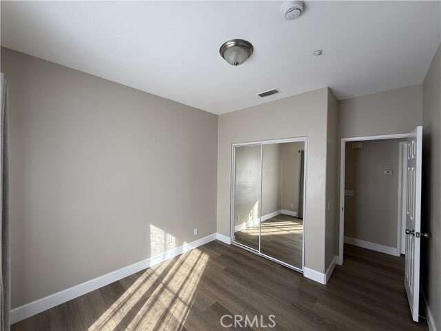 Building Photo - 37 Vía Barcelona