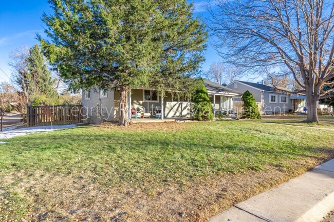 Building Photo - 3200 S Grape St