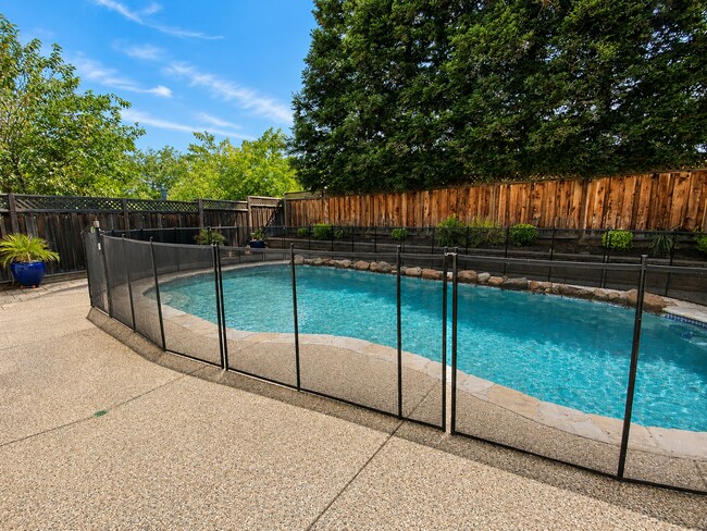 Building Photo - 1299 Rolling Hills Ct
