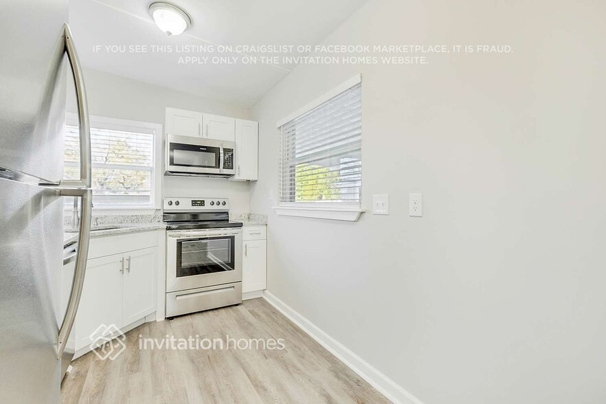 Building Photo - 6336 Bondy Pl