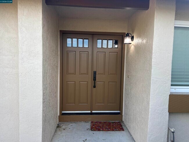 Building Photo - 1091 Alamo Ct