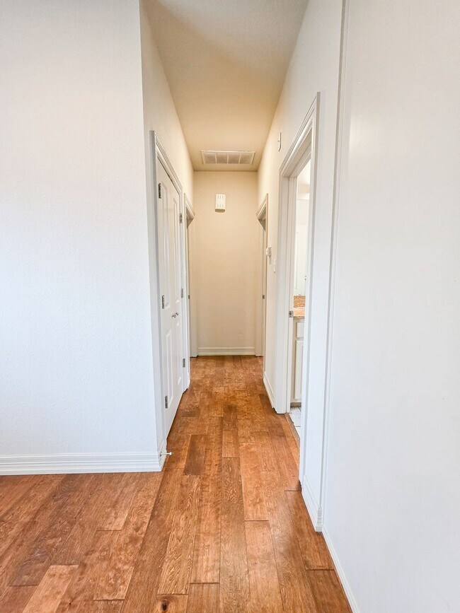 Building Photo - 4515 Avenue G Ave