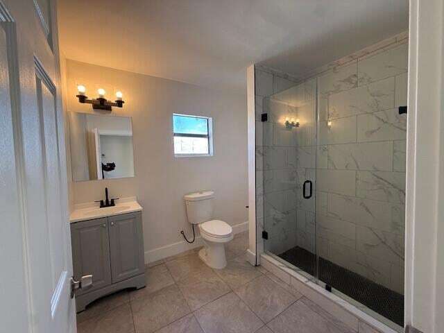 Building Photo - 904 4th St