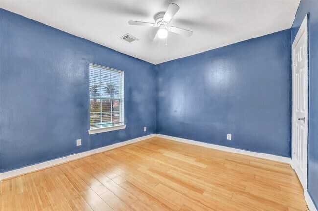 Building Photo - 1110 64th St
