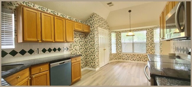 Building Photo - 9602 Meadowchase Ct