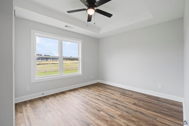 Building Photo - 168 Camden Way