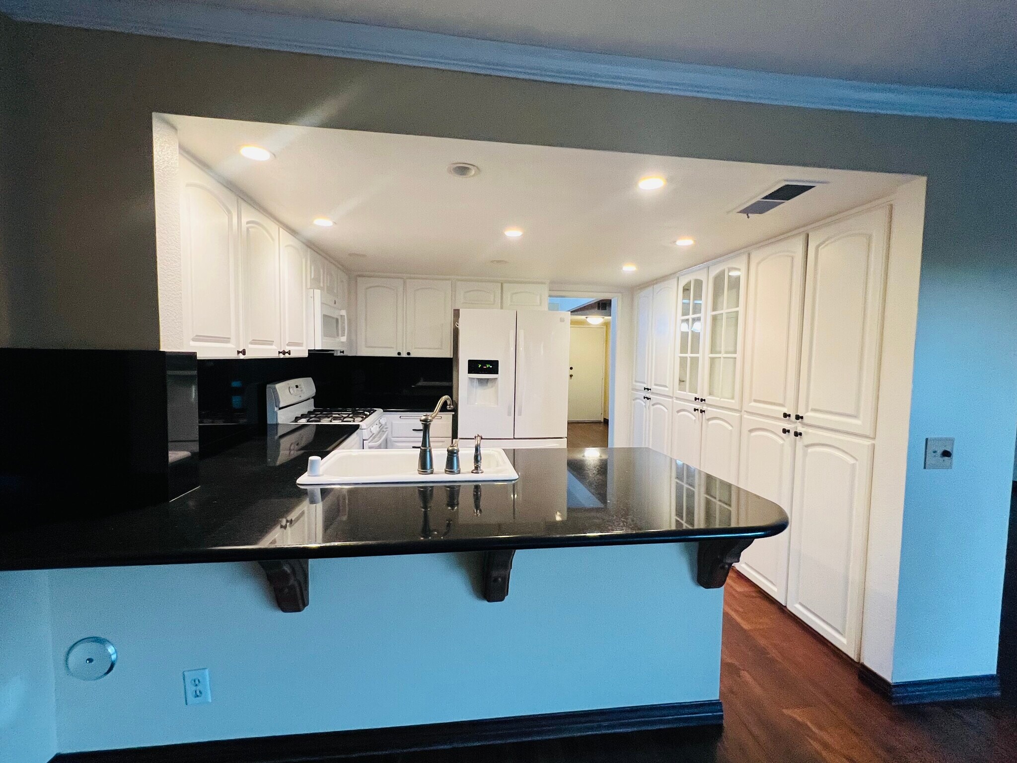 Building Photo - 19225 Index St