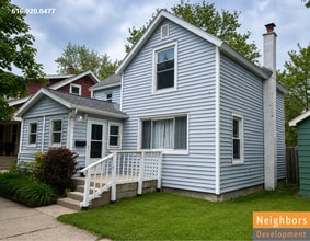 Building Photo - 1037 Hermitage St SE