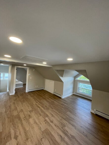 Building Photo - 72 Hungerford Terrace