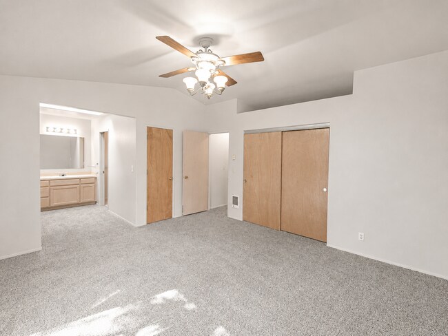 Building Photo - 2950 NE Nikki Ct