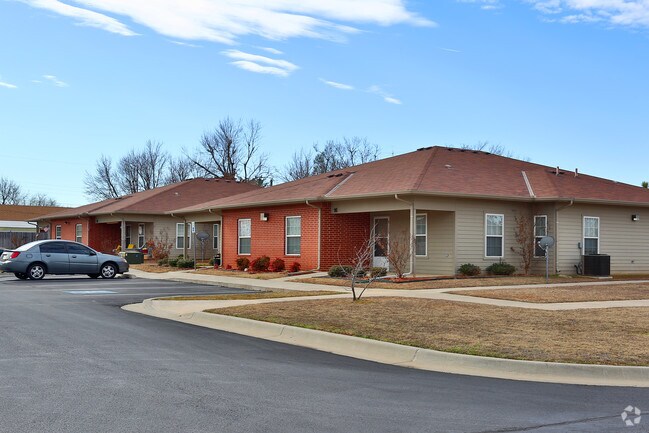 Building Photo - East Oaks Senior Living