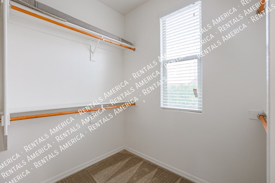 Building Photo - 21948 N 98th Dr