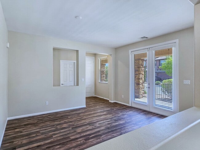 Building Photo - 5389 Hollymead Dr