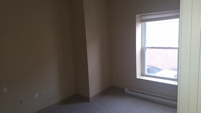 Building Photo - 21 Kosciuszko St