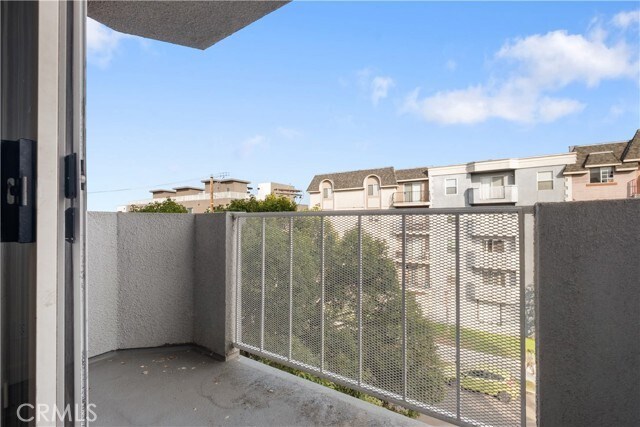 Building Photo - 1246 W 30th St