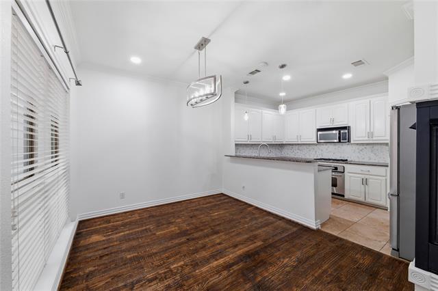 Building Photo - 4263 Towne Lake Ct
