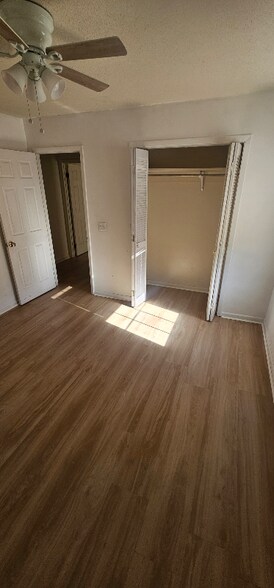 Building Photo - 283 SW Leisure Dr