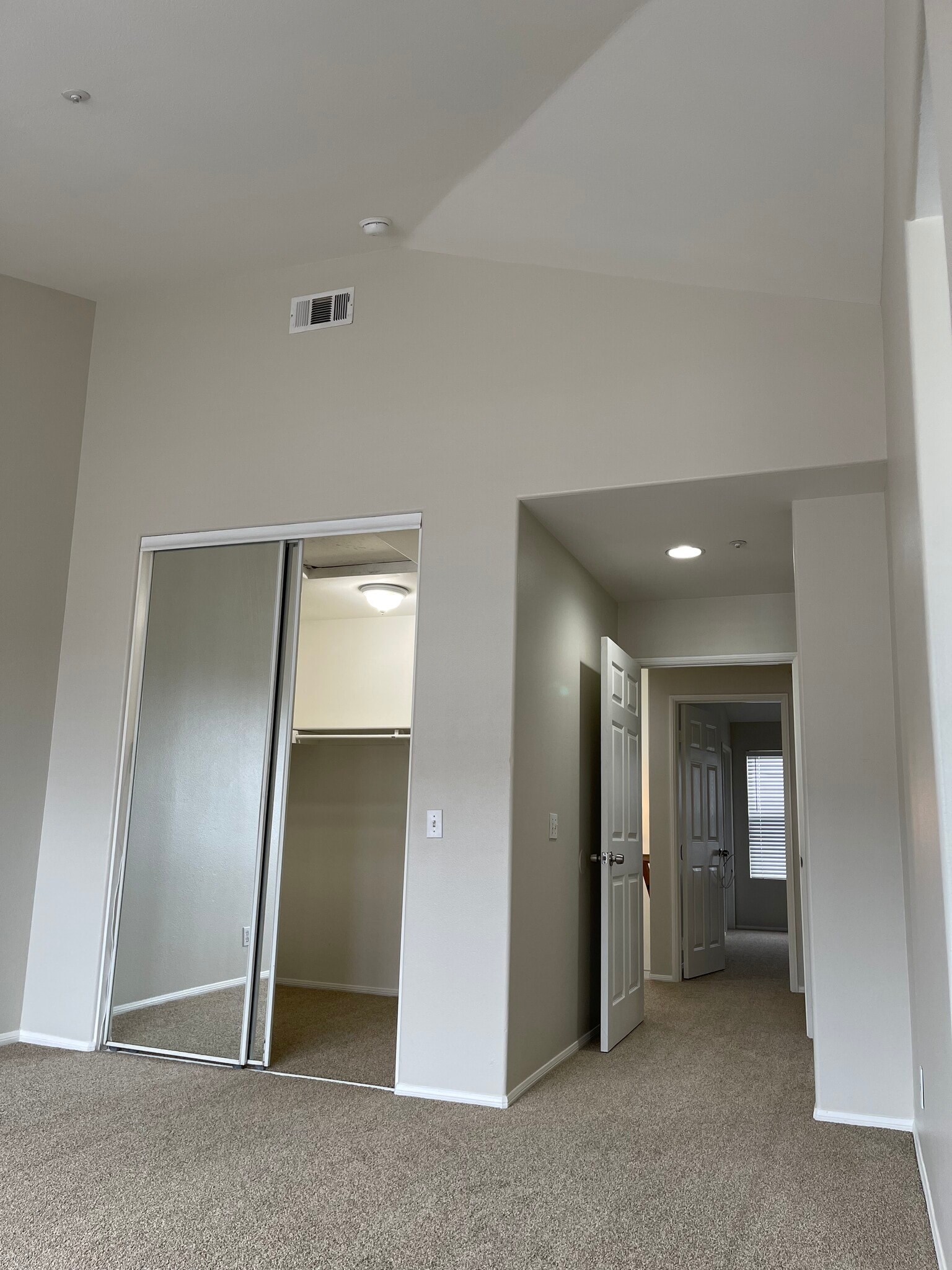 Building Photo - 19062 Windridge Ln