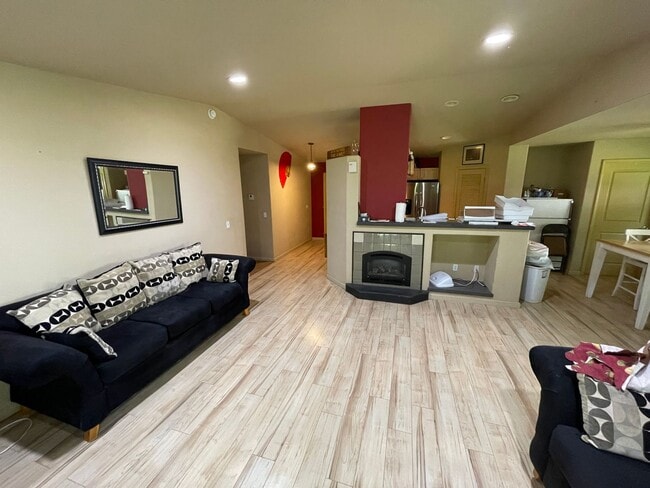 Building Photo - Magalia Home for rent/two bedroom, shared ...