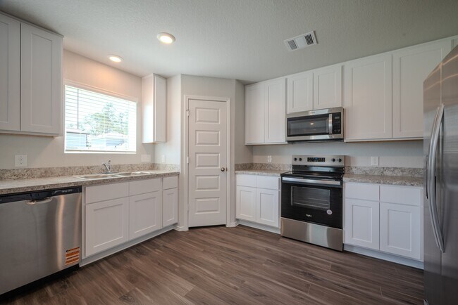 Building Photo - 22720 American Kestrel Ct