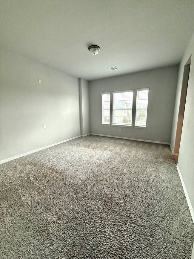 Building Photo - 3630 Windward Canyon Dr